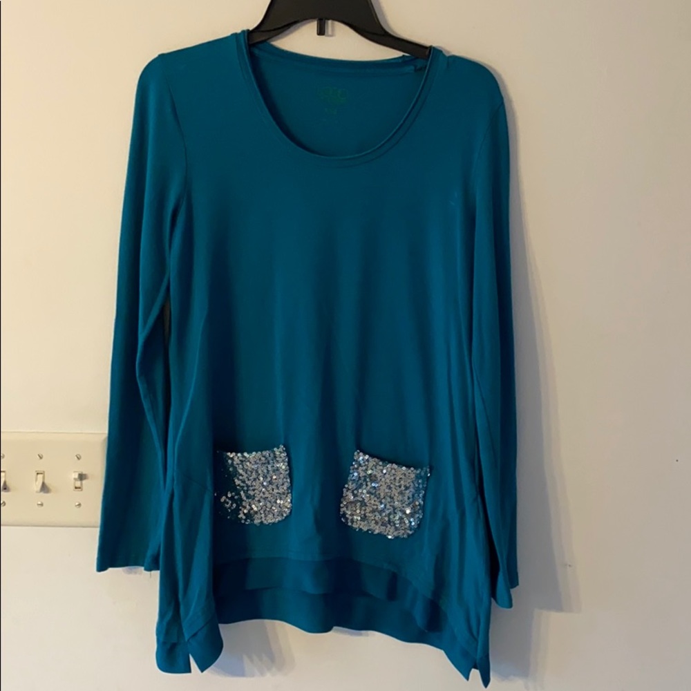 Aqua shirt with sequined pockets
